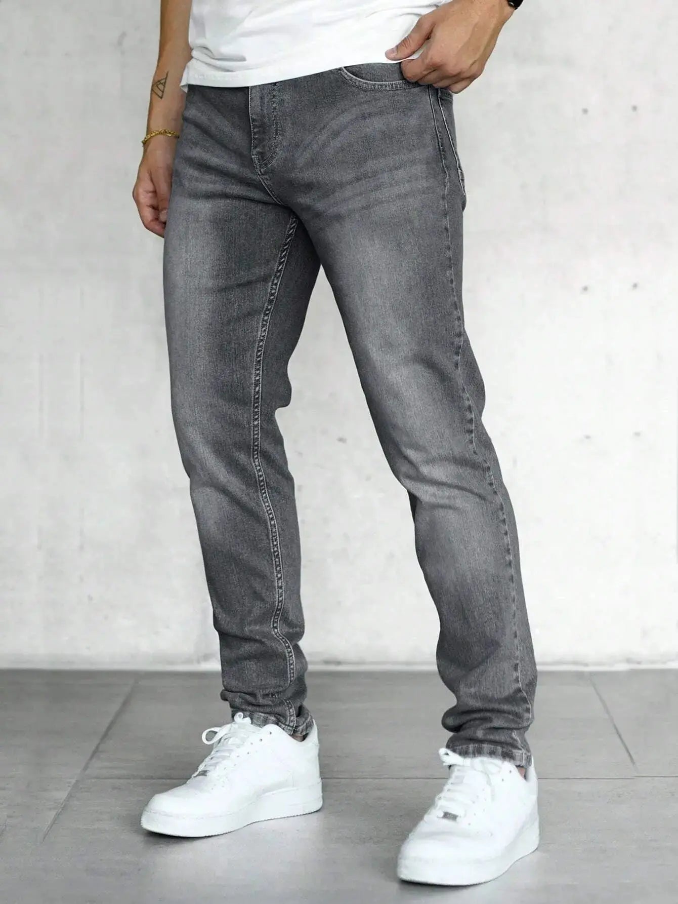 Slim Fit Jeans Herr med Snedställda Fickor – Grå, Midjehög Design, Bekväm Materialblandning 1