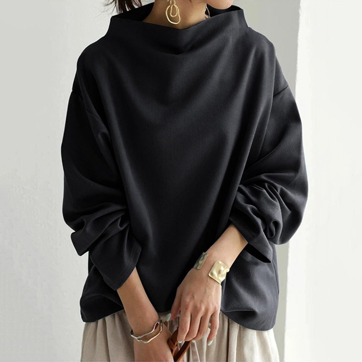 Chic Hög Nackpullover i Lätt Material för Elegant Stil - STILUNA