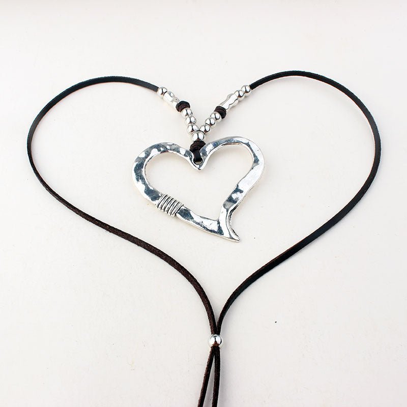 Hjärthänge Halsband i Legering – Justerbar Längd 81,5 cm - STILUNA