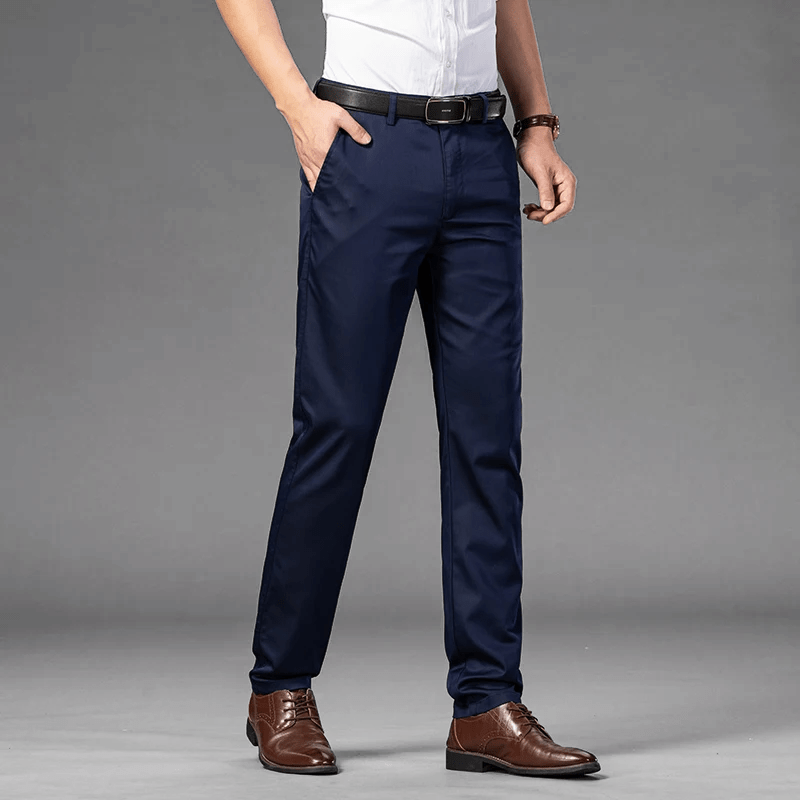 Slim Fit Dressbyxor i Mjuk Bomullsblandning med Stretch – Angled Sidfickor och Welt Bakfickor - STILUNA