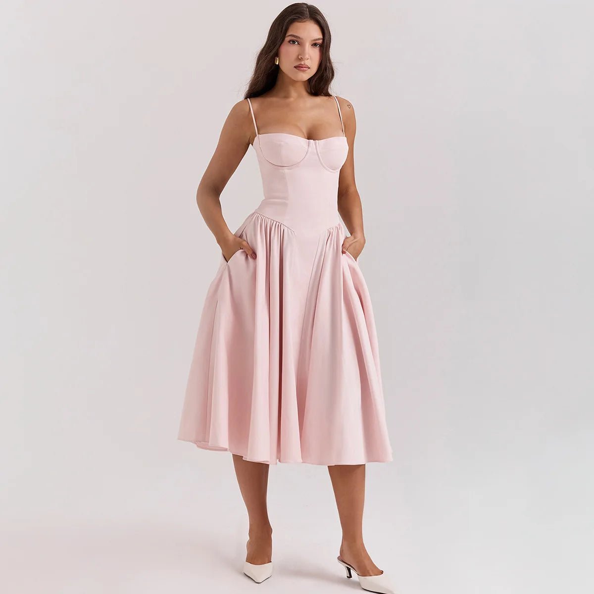 Sommardress för Damer – Elegant Ärmlös Rygglös Plisserad Midi Klänning - STILUNA