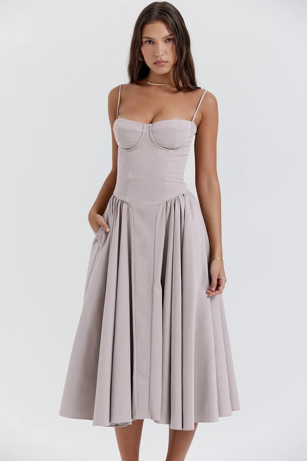 Sommardress för Damer – Elegant Ärmlös Rygglös Plisserad Midi Klänning - STILUNA