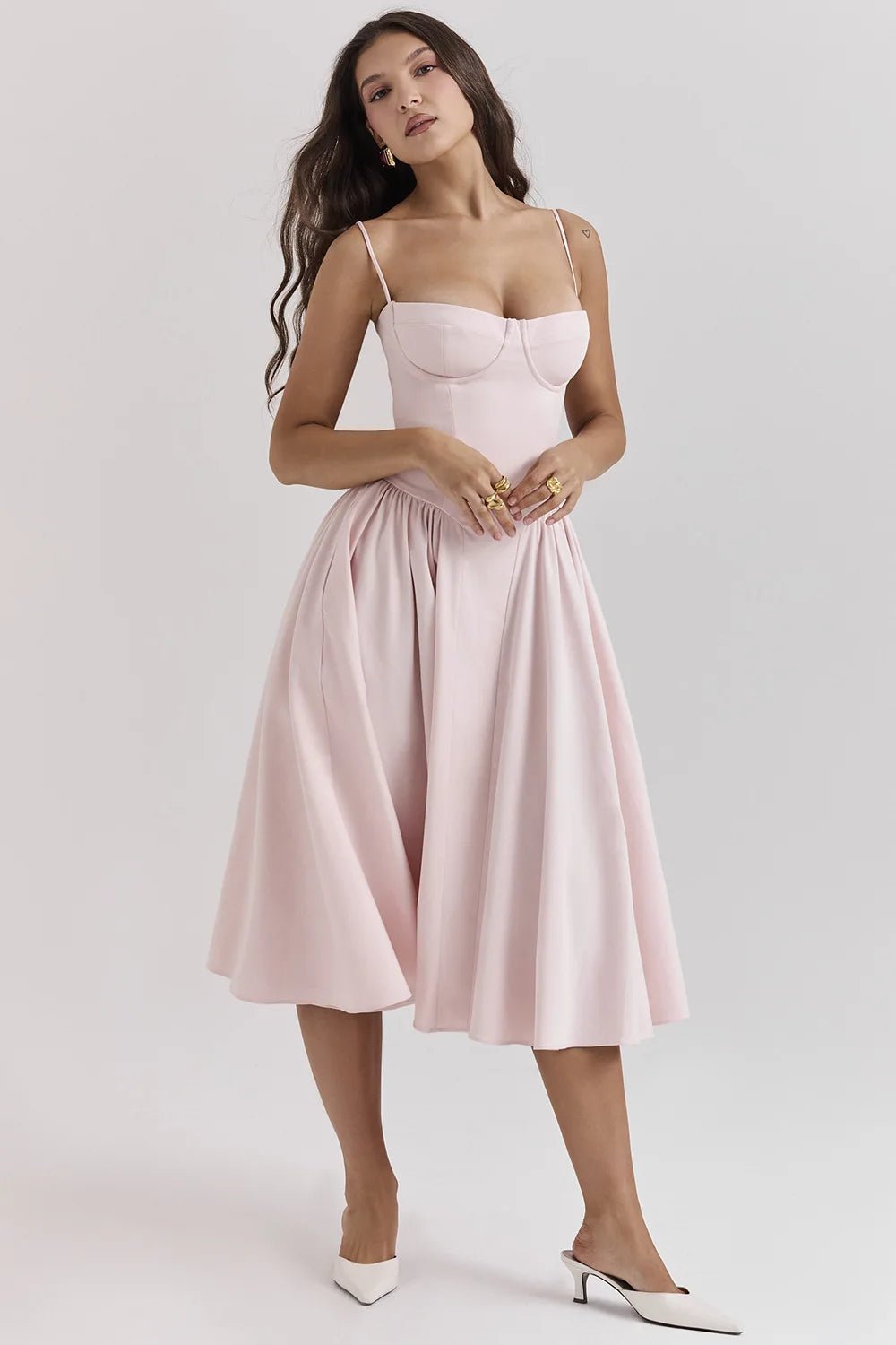 Sommardress för Damer – Elegant Ärmlös Rygglös Plisserad Midi Klänning - STILUNA
