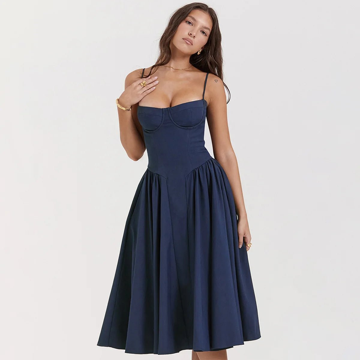 Sommardress för Damer – Elegant Ärmlös Rygglös Plisserad Midi Klänning - STILUNA